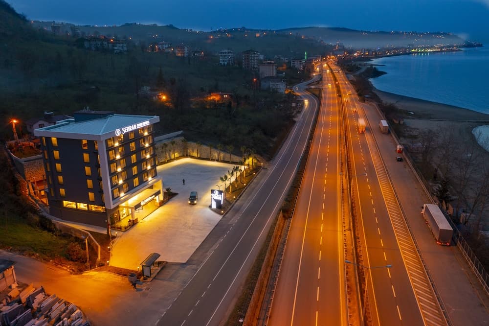 Şehrar Suit Hotel