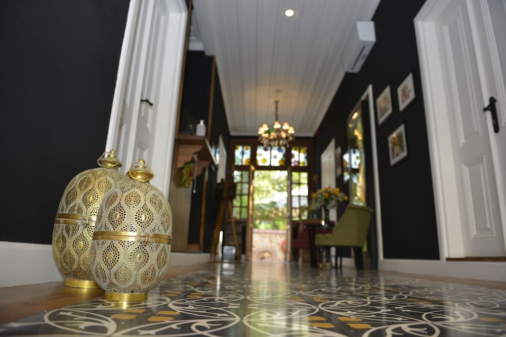 Hotel Lykia Old Town