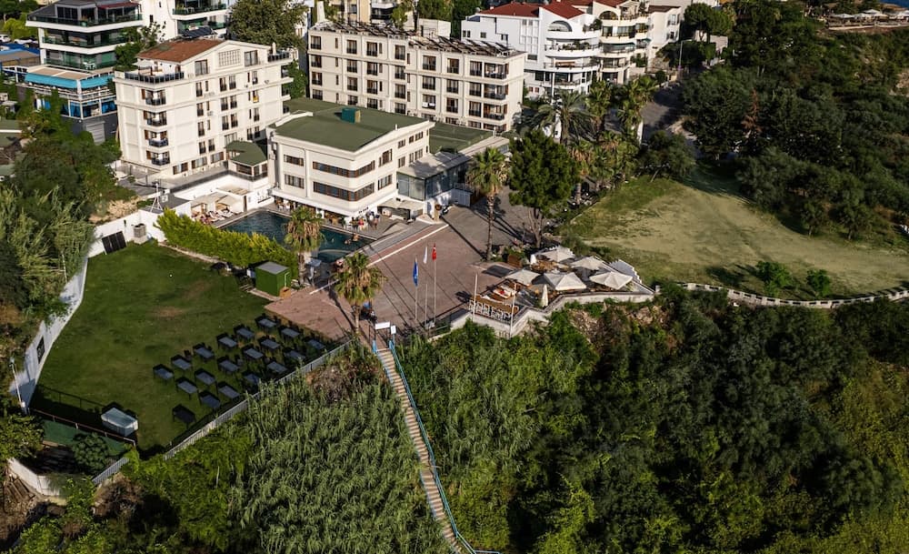 Qinn Hotel