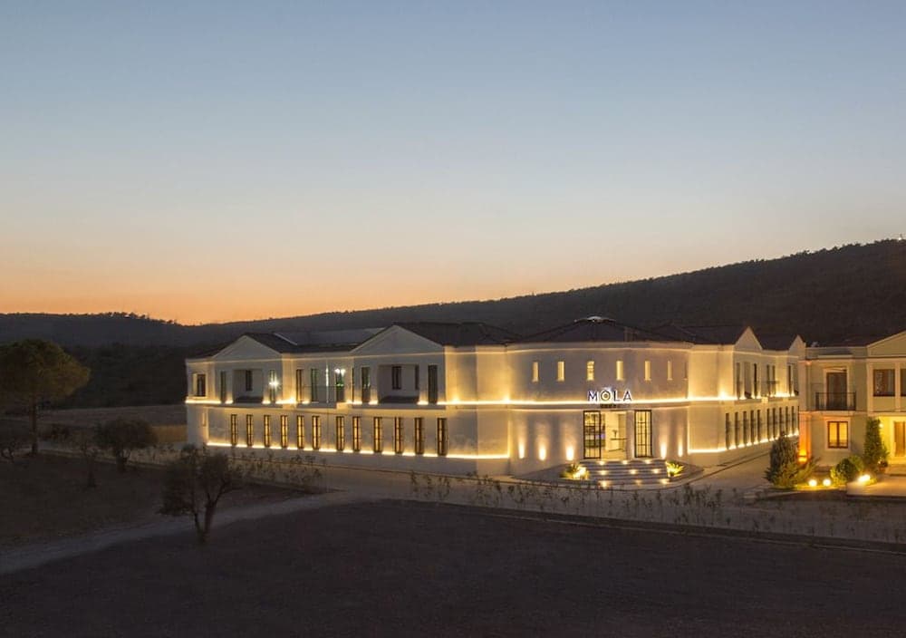 Mola Cunda Hotel