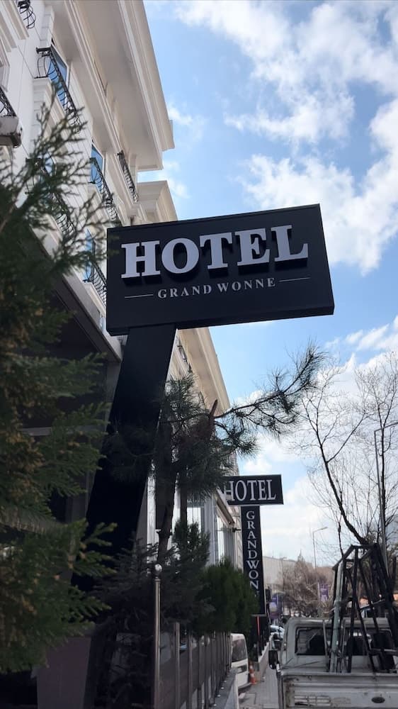 Grand Wonne Hotel