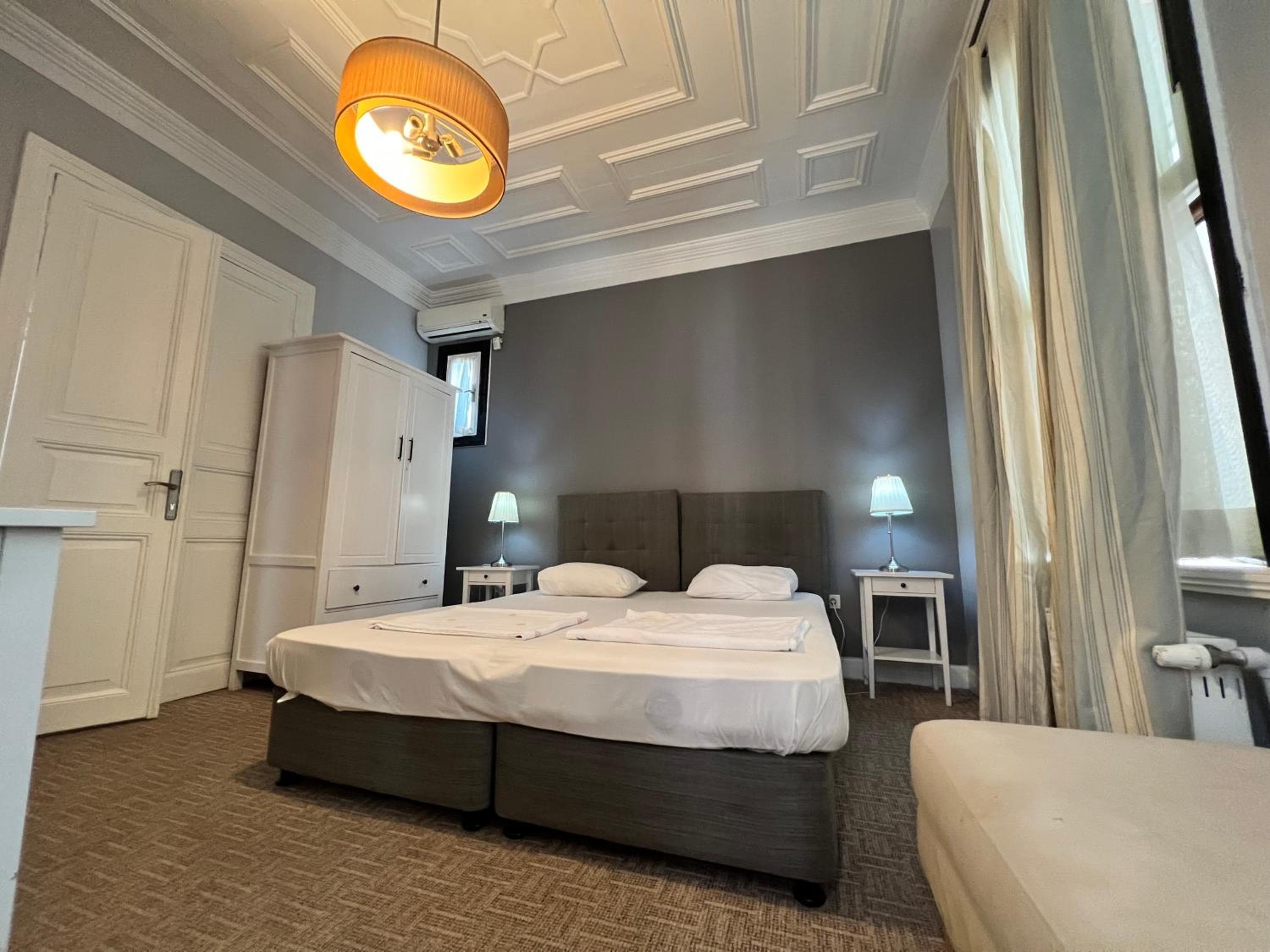 Klein Cihangir Pera Suites