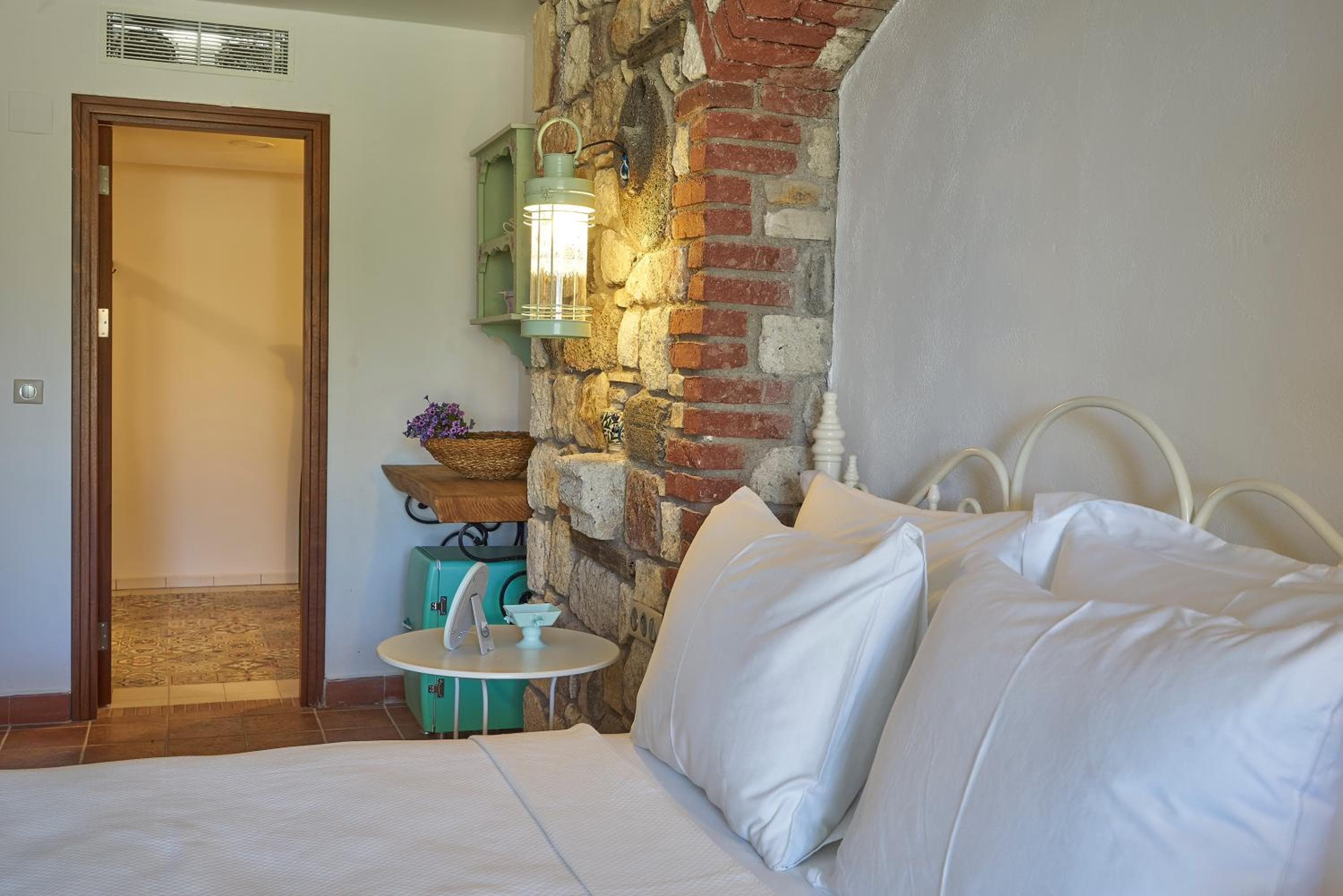 Garden Suite with Spa Bath