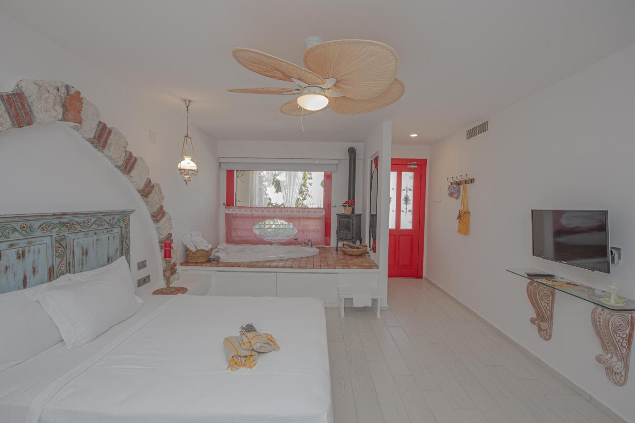 King Room with Spa Bath