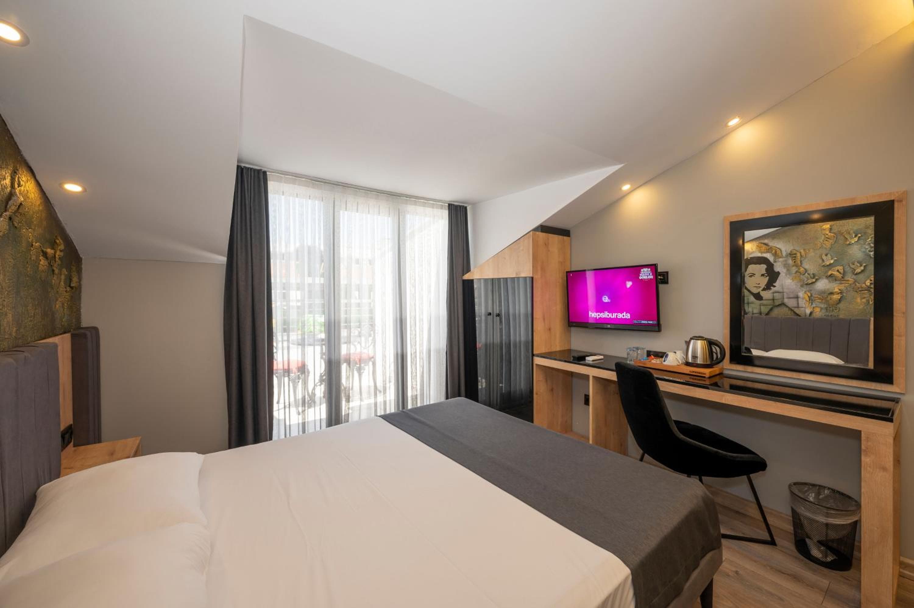 Deluxe Double Room with Balcony