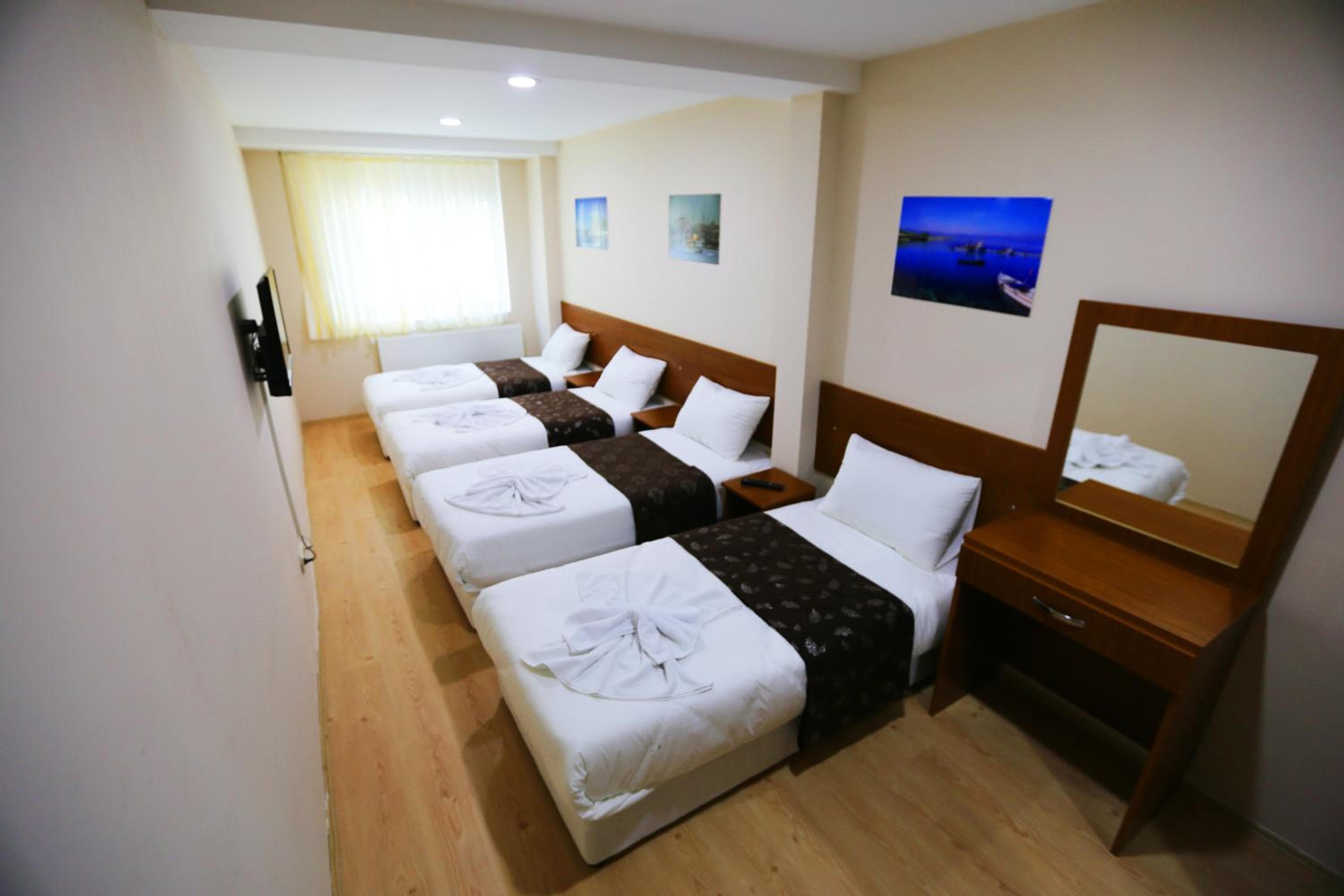 Two-Bedroom Apartment (5 Adults)