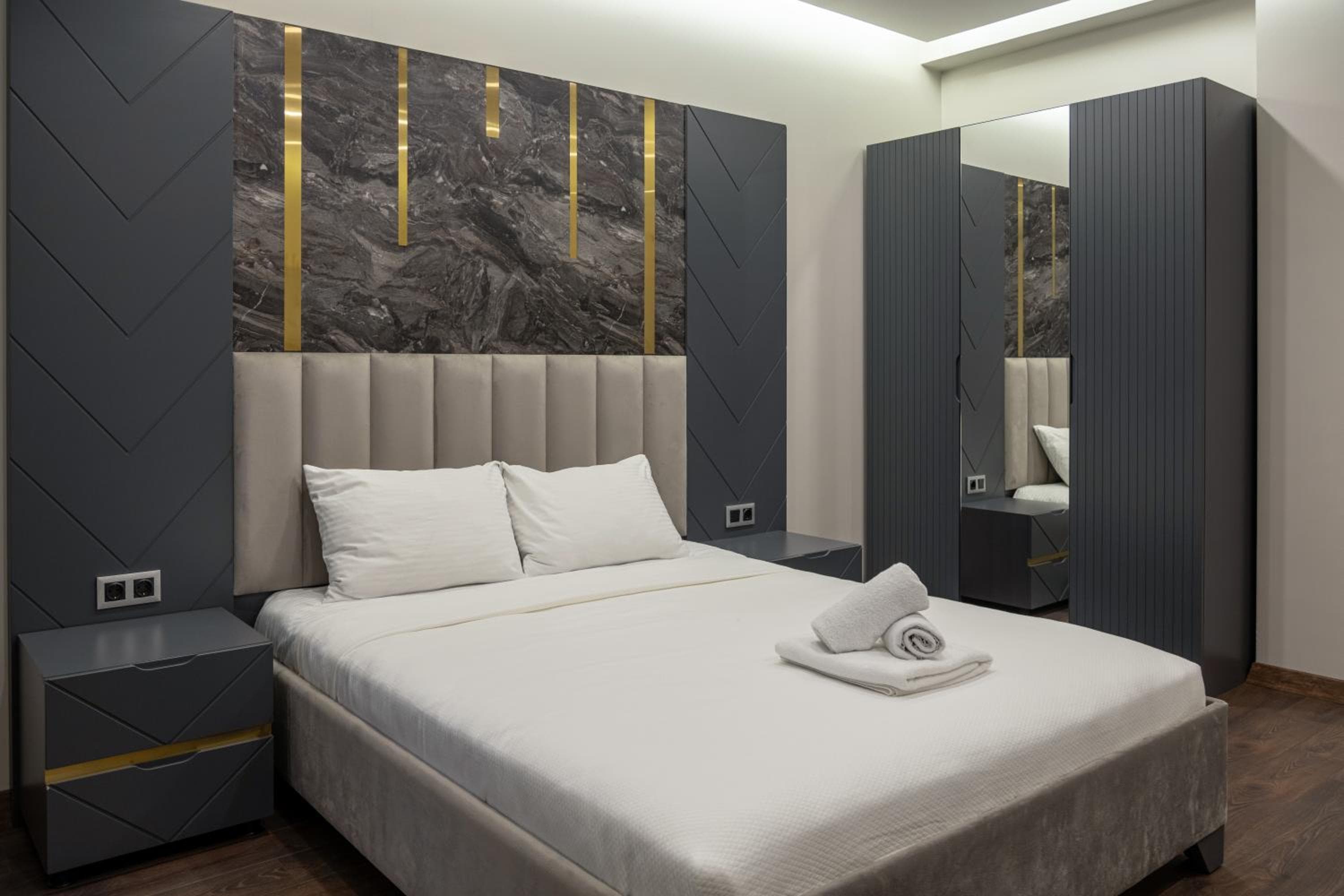 Suite with Garden View