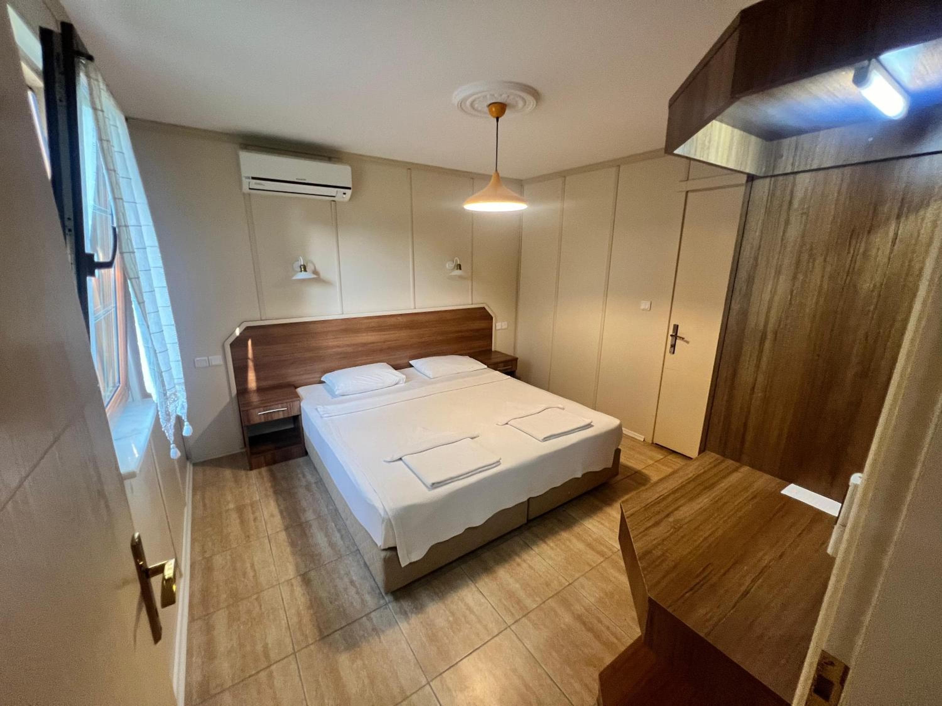 Suite with Garden View