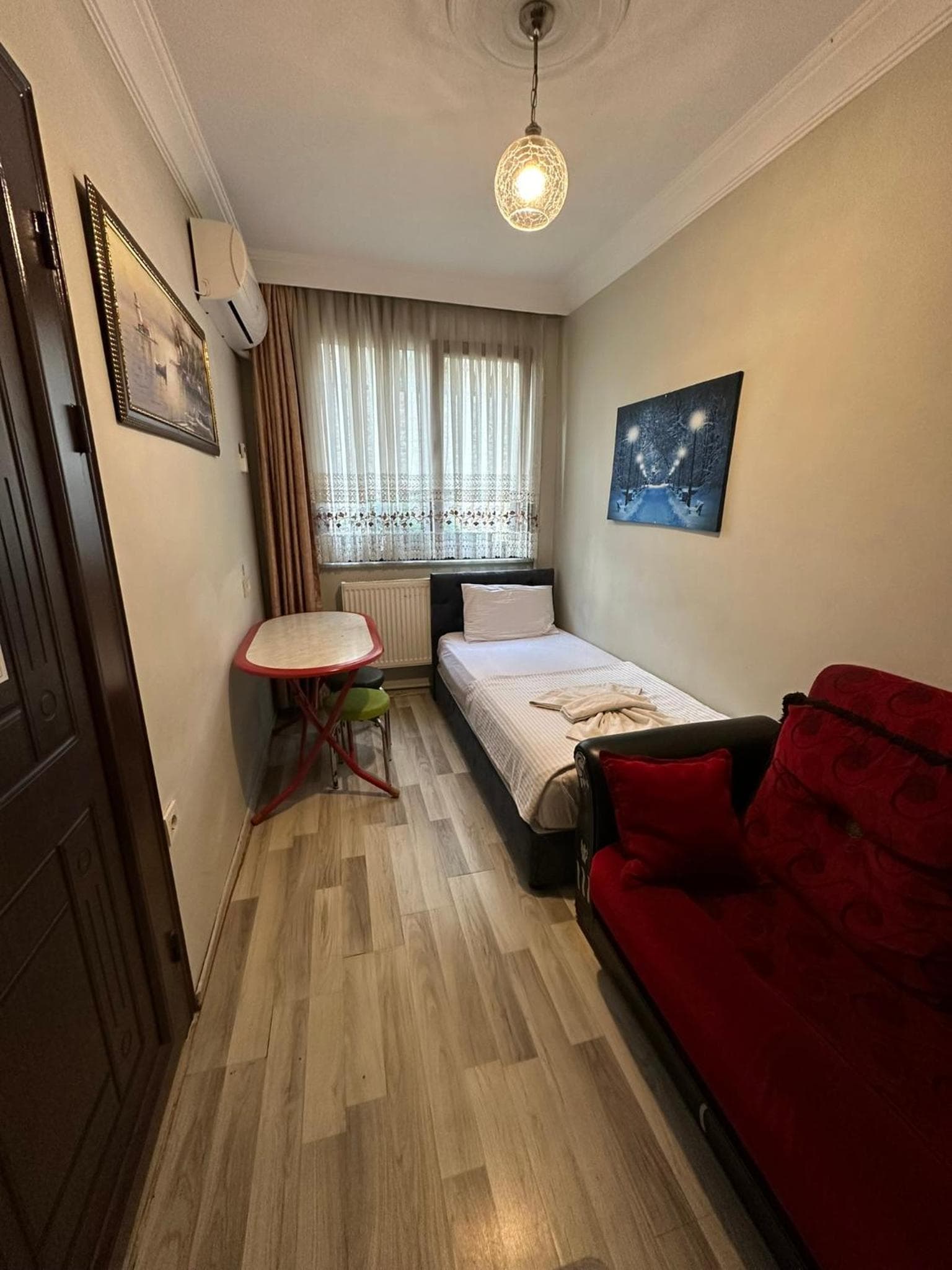 Two-Bedroom Deluxe Apartment