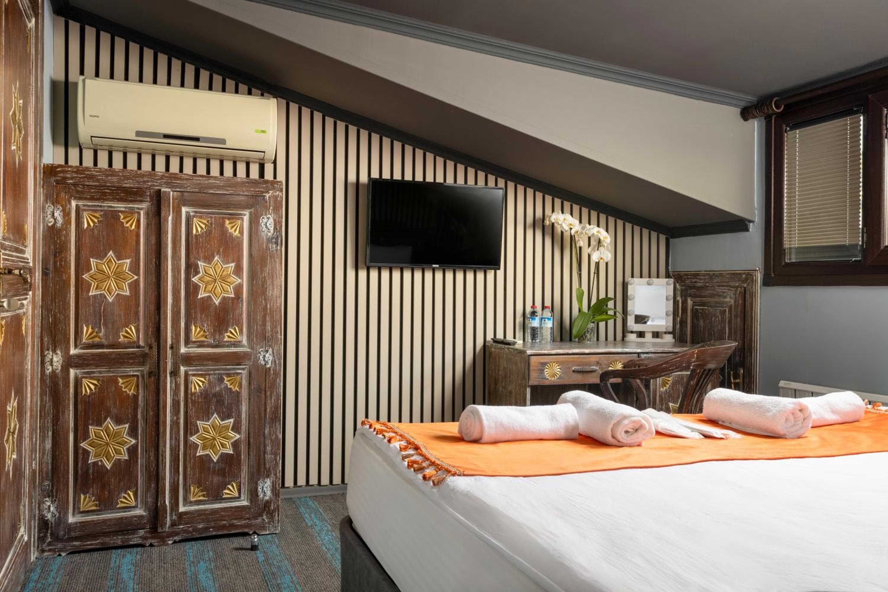 Economy Double Room - Basement