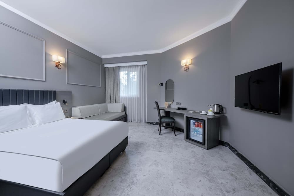 Club Room