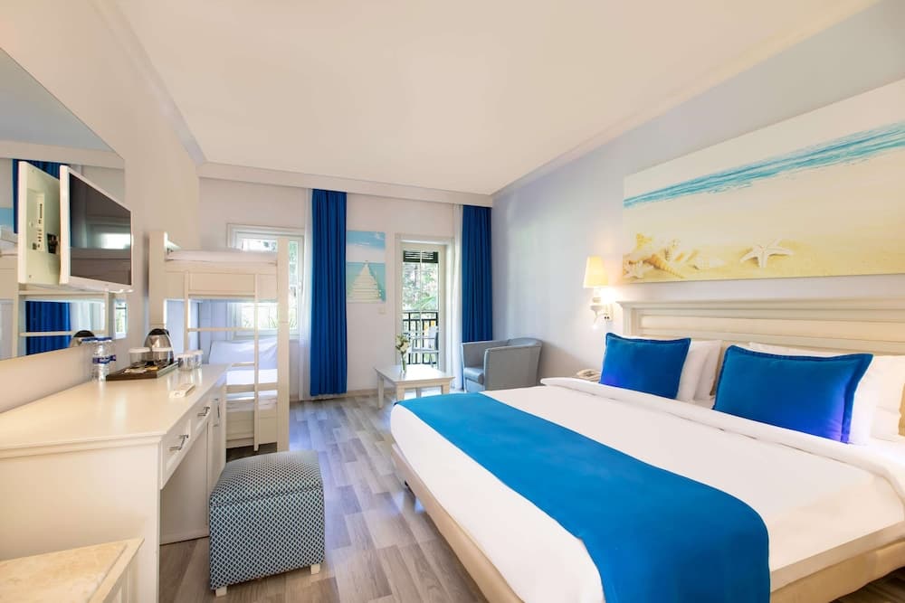 Standard Quad Room