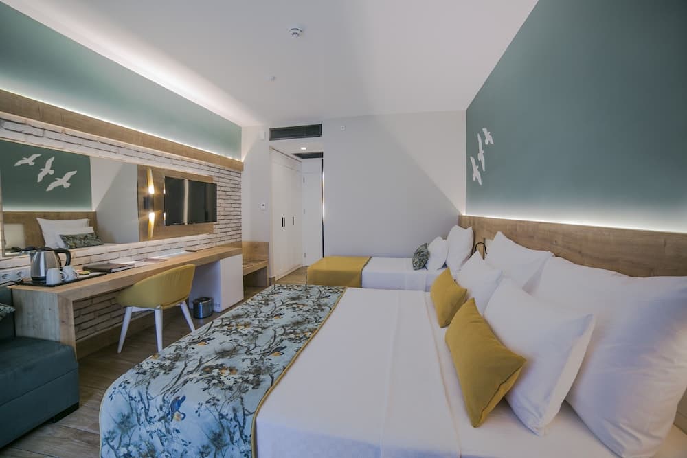 Superior Triple Room