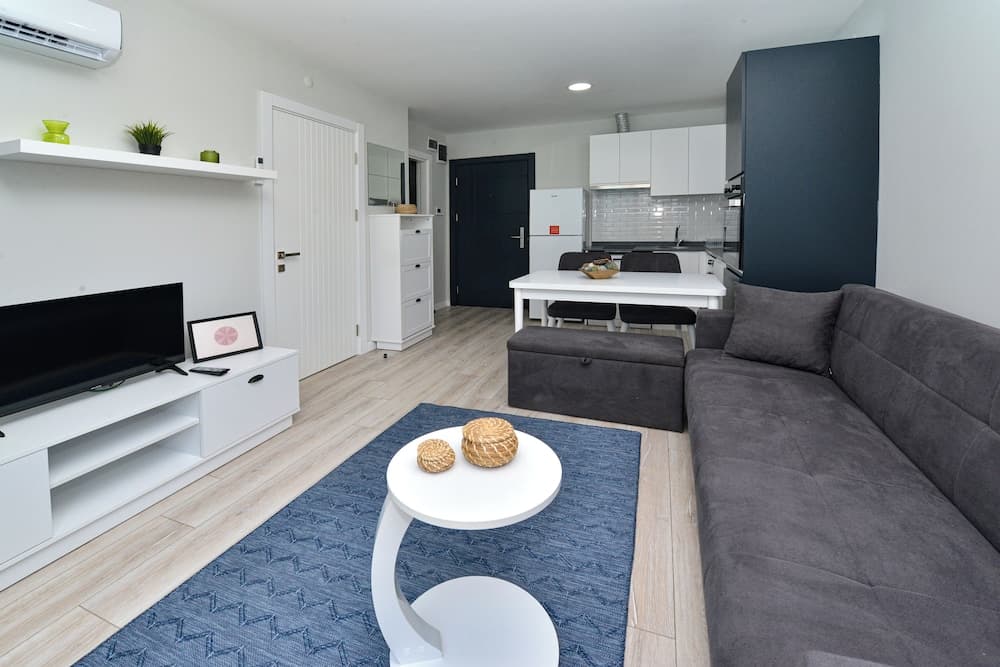 Comfort Apartment, City View