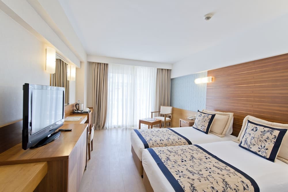 Standard Room Land View