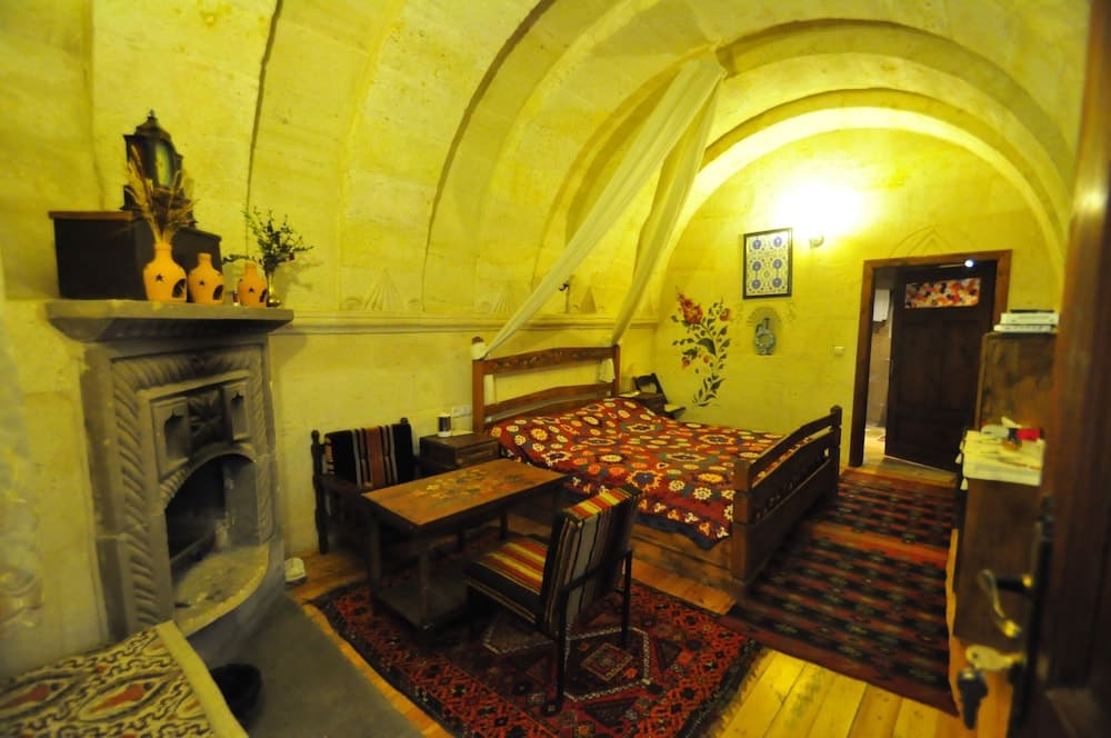 Honeymoon Suite, 1 King Bed, Bathtub