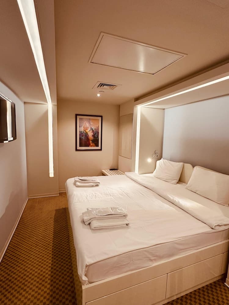 Standard Double Room, 1 King Bed