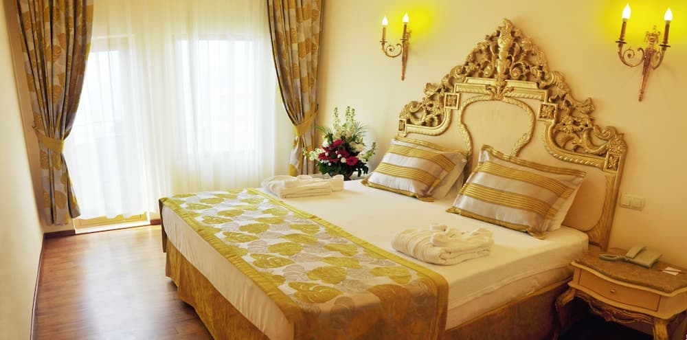 Family Suite Sea View Room