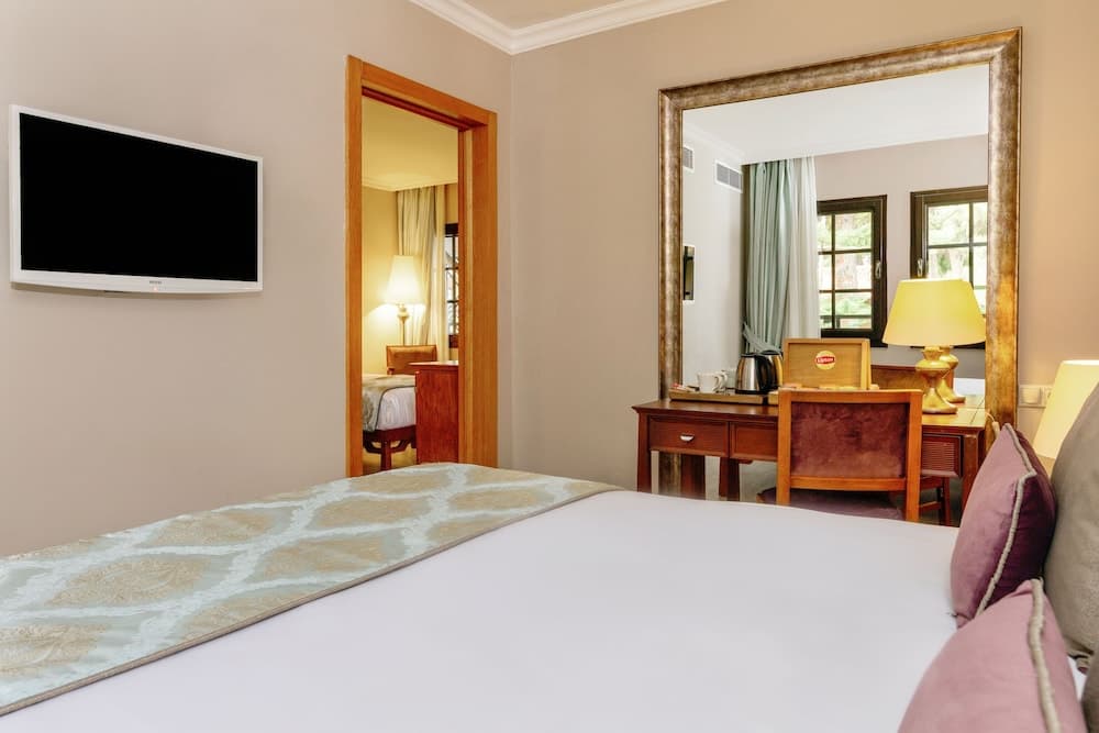 Nature Family Room