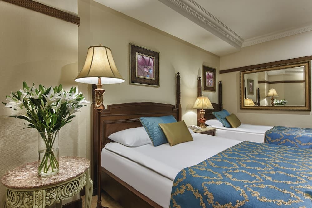 Standard Room, Partial Sea View