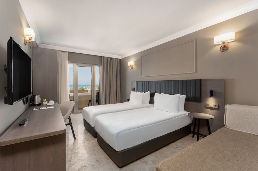 SUPERIOR ROOM SEA VIEW