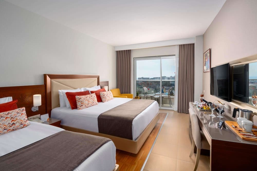 Standard Double Room (Land View)