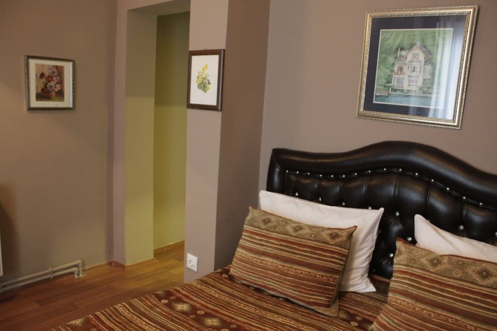 Deluxe Double Room, Private Bathroom