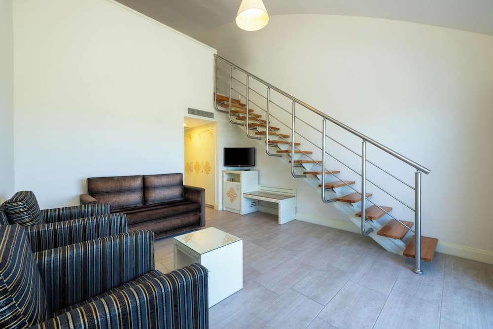Family Duplex, 2 Bedrooms, Partial Sea View