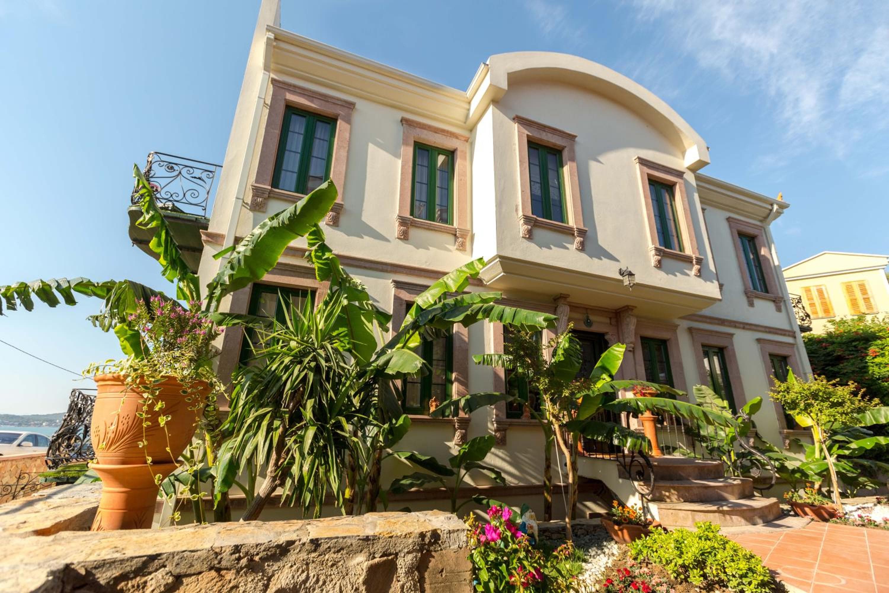Cunda Esen Hotel