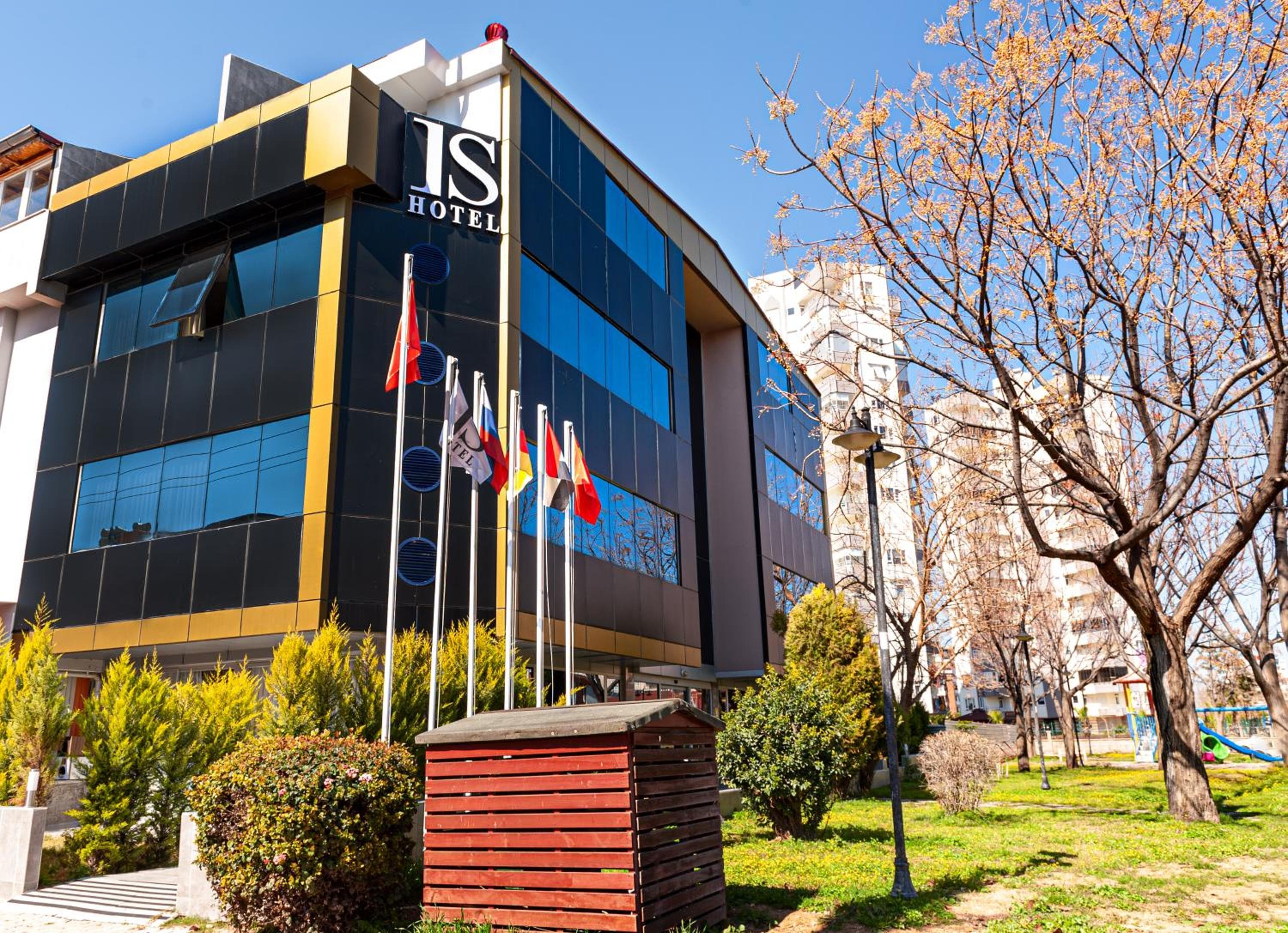 İS Hotel