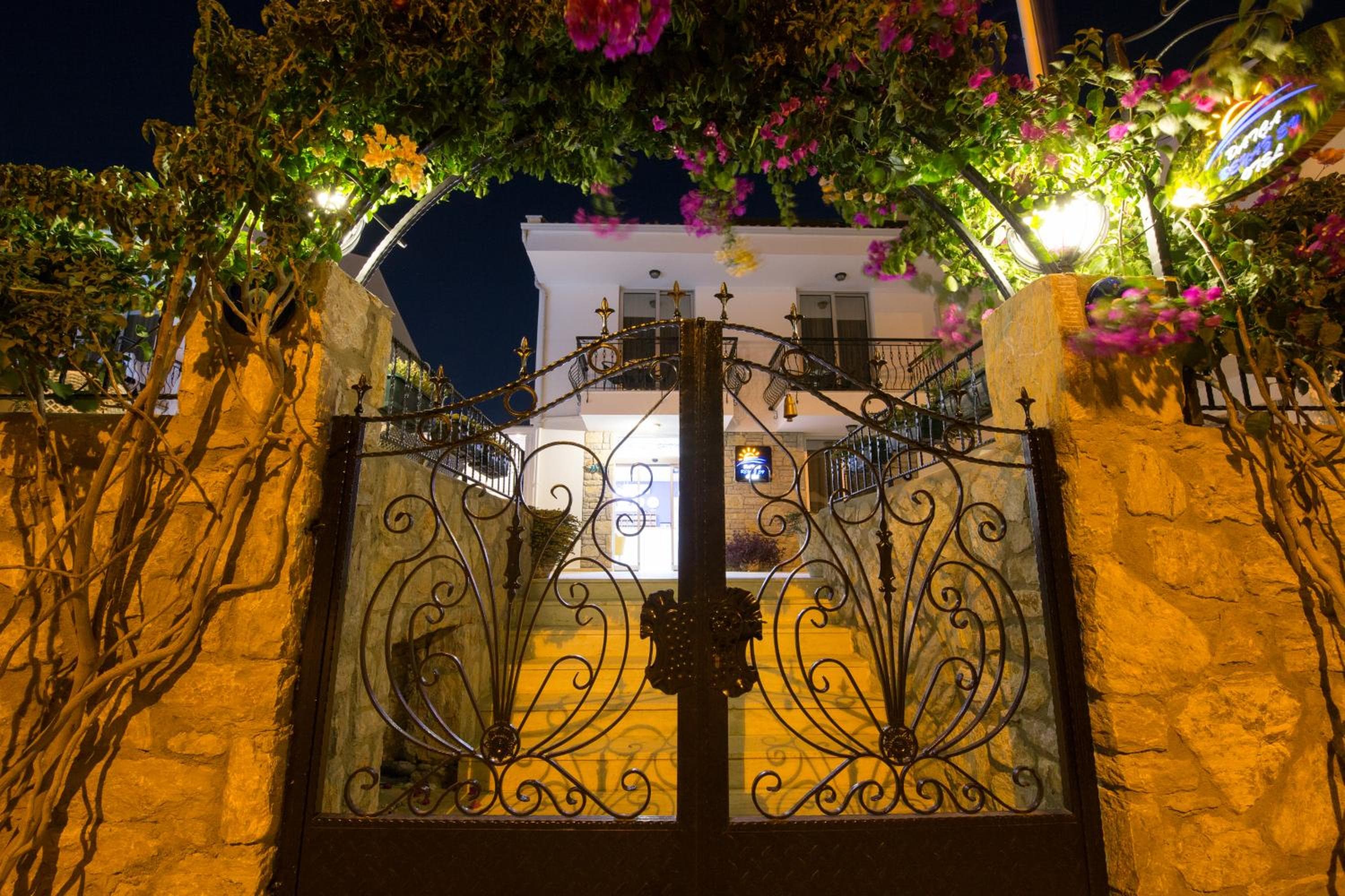 Datca Beyaz Ev Hotel