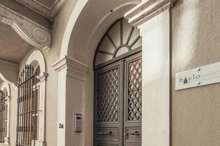 Baylo Suites