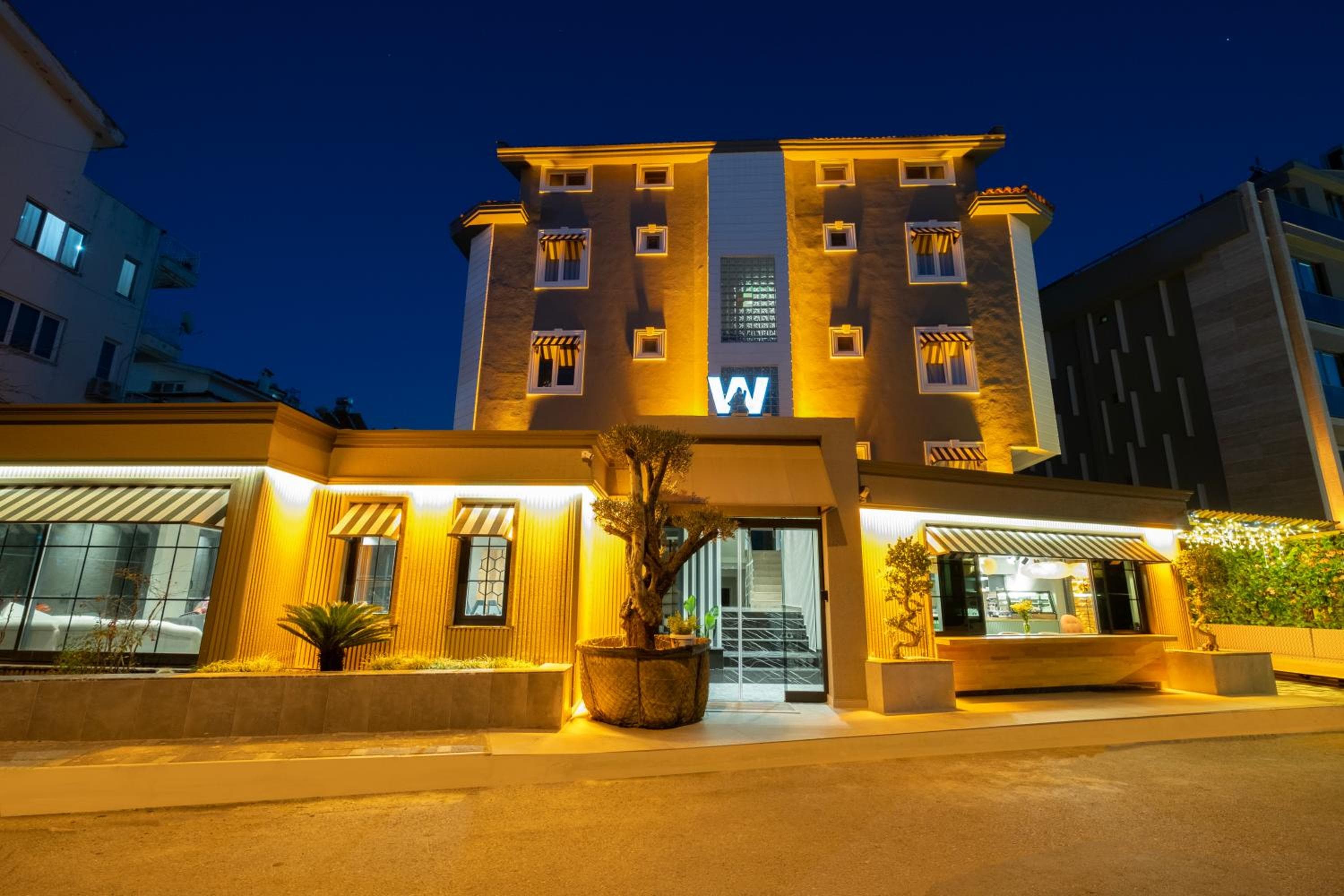 Wolf Suites