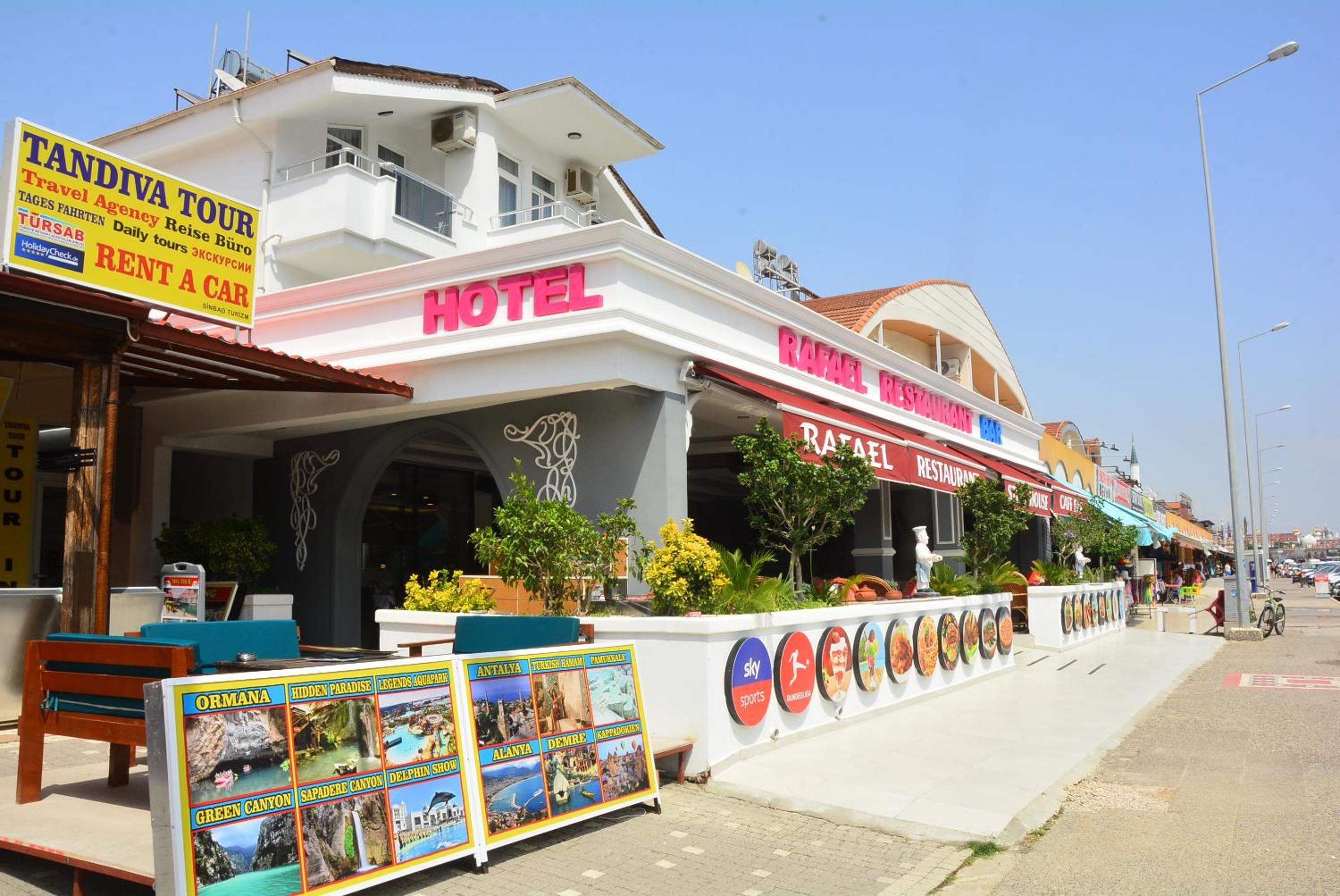 Rafael Hotel