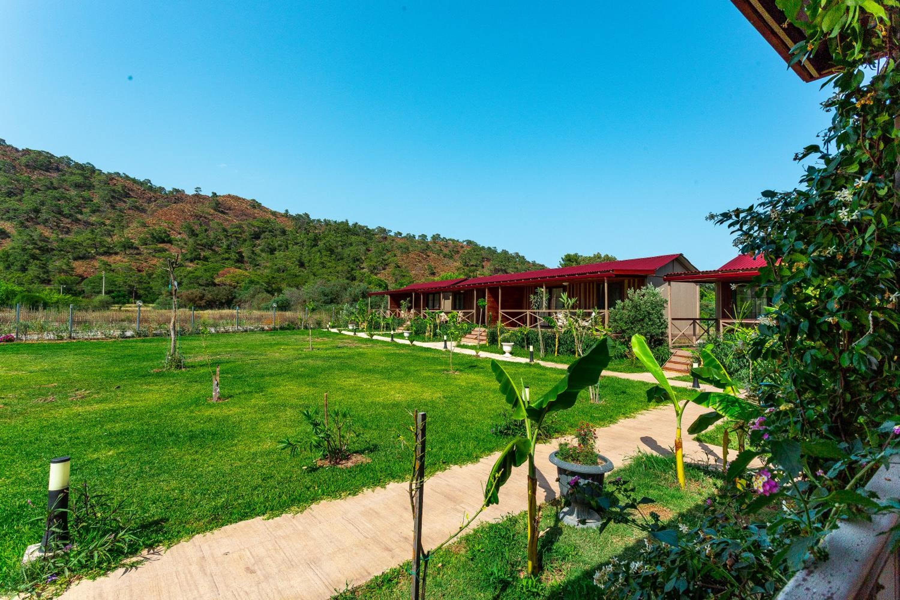 Izgen Bungalows