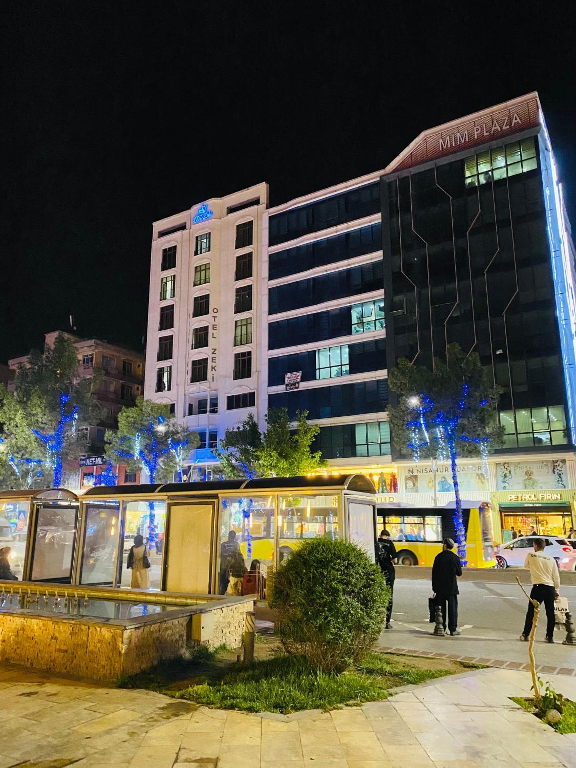 Otel Zeki