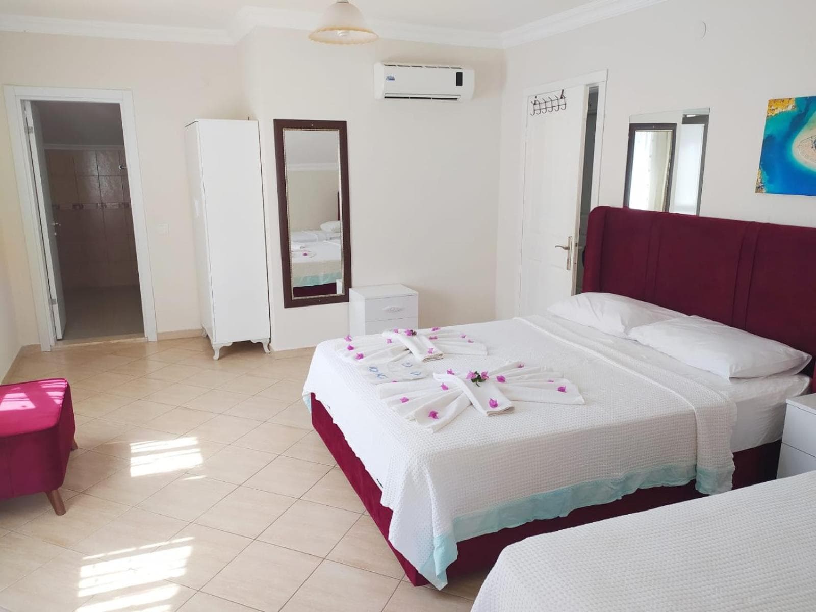 Deluxe Family Room