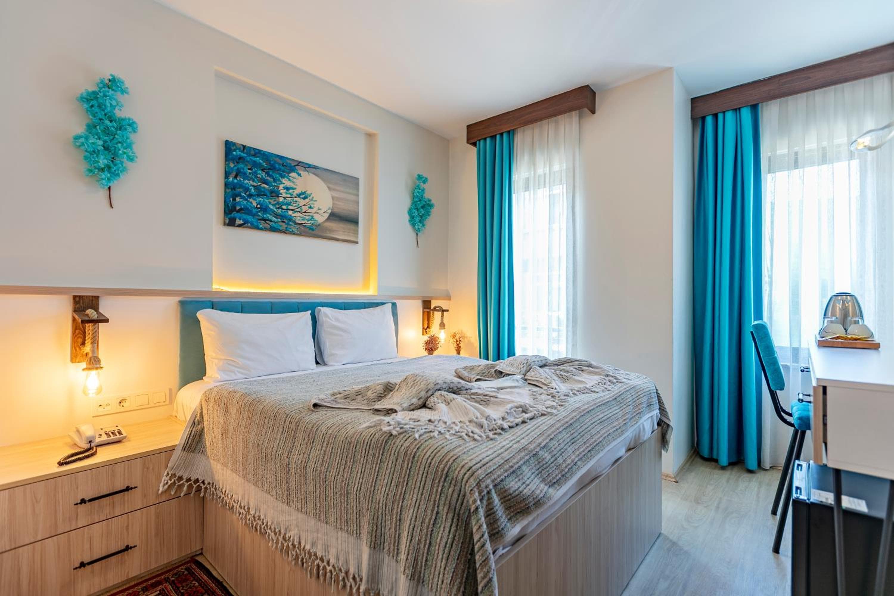 Deluxe Double Room with French Balcony