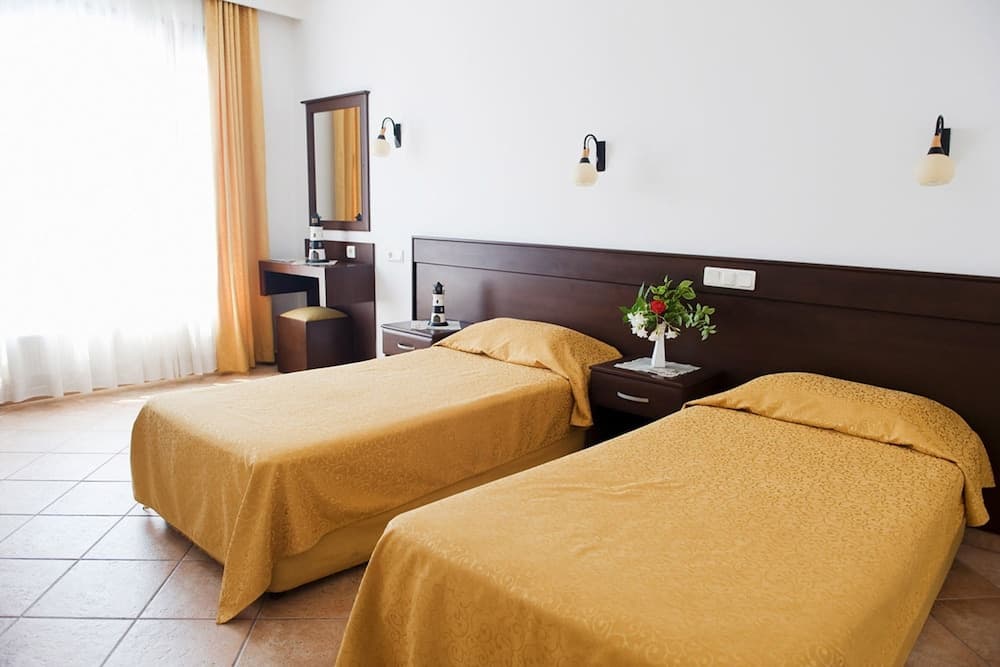 Standard Twin Room, 2 Twin Beds, Balcony, Annex Building