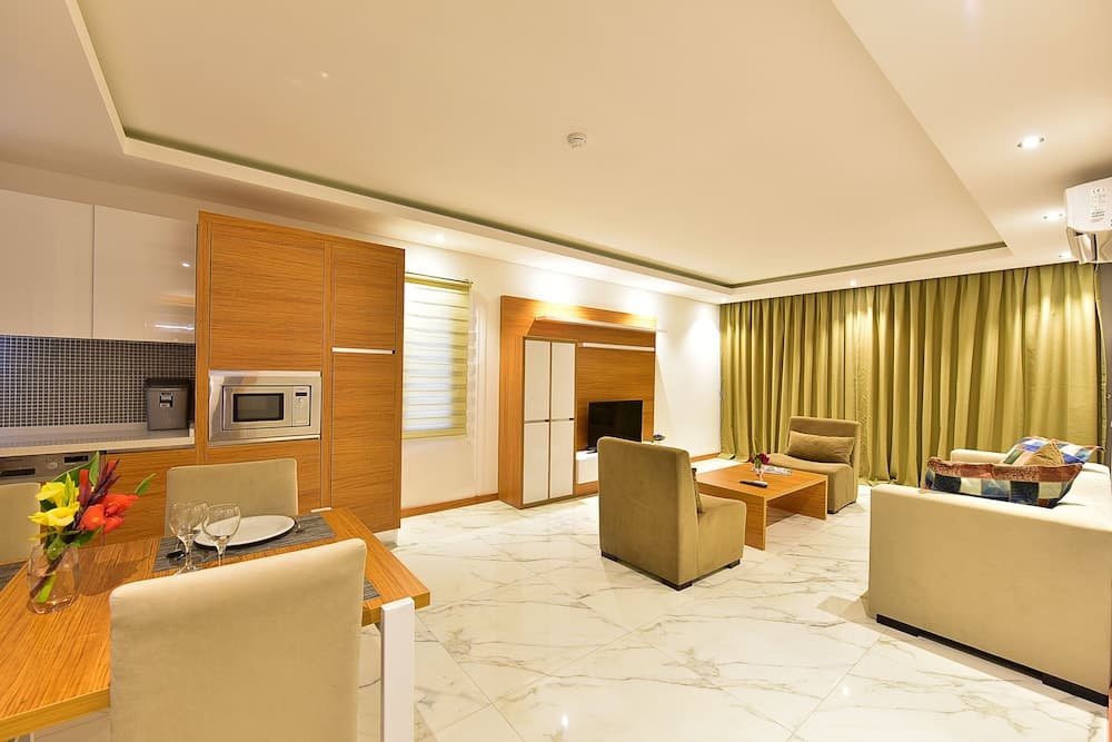 One bedroom Apartment Pool or Garden View